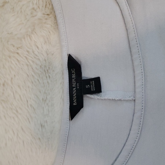 Banana Republic Light Dove Gray Top S - Picture 5 of 8